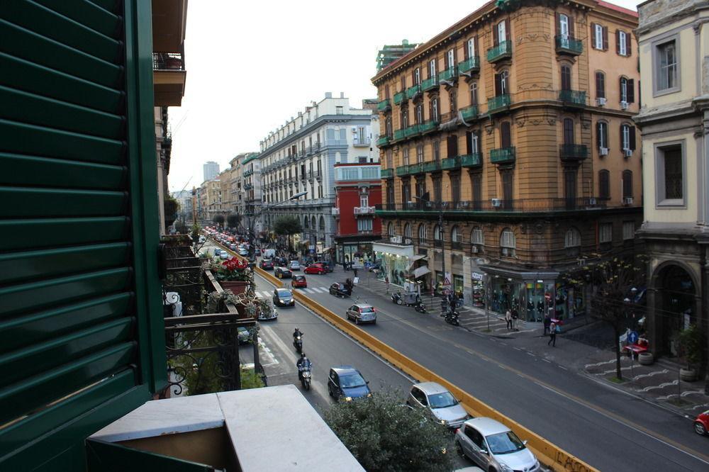 Viaggio A Napoli B&B Dış mekan fotoğraf